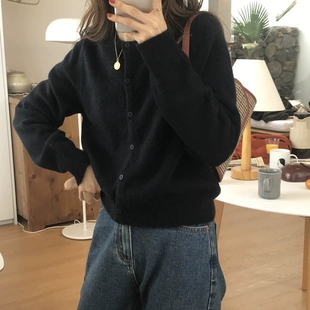 Ladies thin cardigan with button placket and soft material Lune London