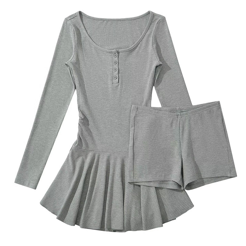 Women's Long Sleeve Dress with Flowing Skirt Chic & Stil