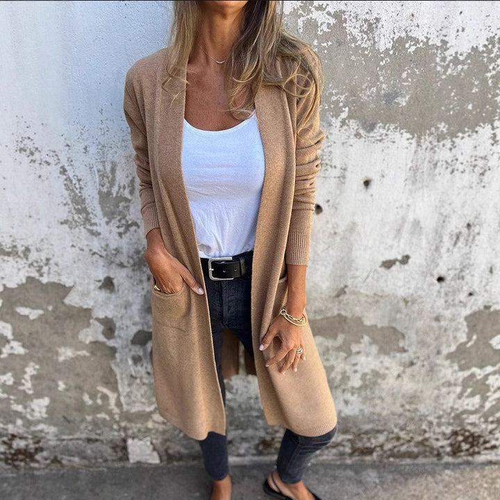 Ladies elegant and comfortable knitted cardigan Lune London