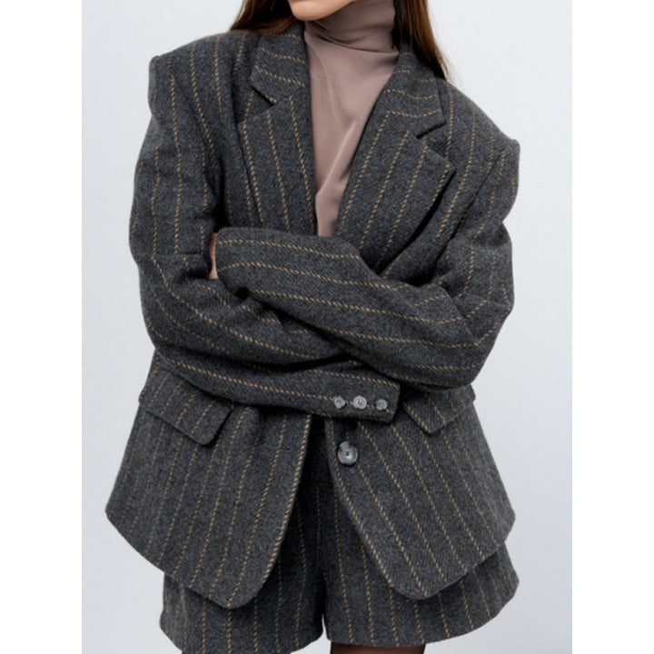 Oversized blazer for women with fine stripes and a detailed finish Lune London