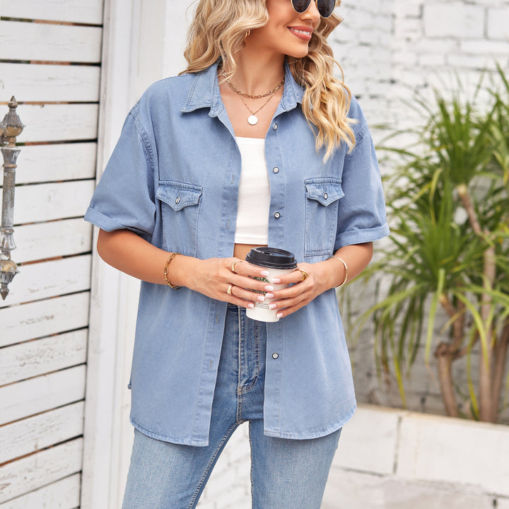 Casual denim jacket for women with practical pockets Lune London