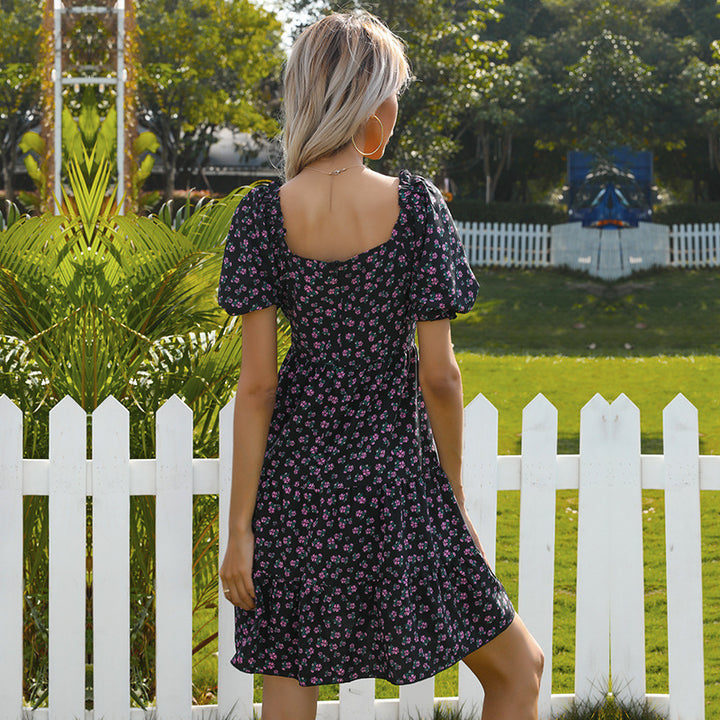 Robe florale rétro pour femmes avec larges manches bouffantes et jupe volumineuse Chic & Stil