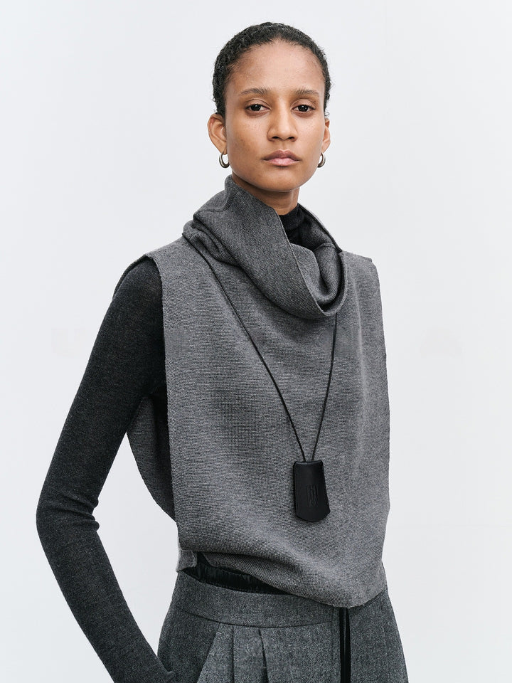 Gilet tricoté décontracté pour femmes avec col roulé Chic & Stil