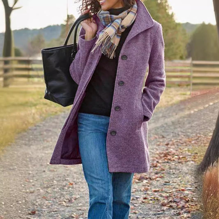 Elegant wool coat for women with classic lapels Lune London