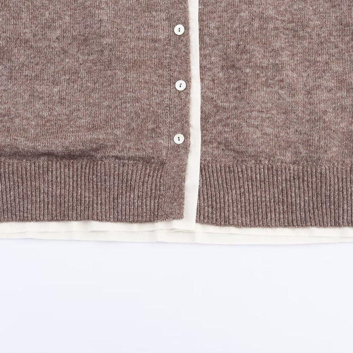 Casual knit jacket for women with round neck and button details Lune London
