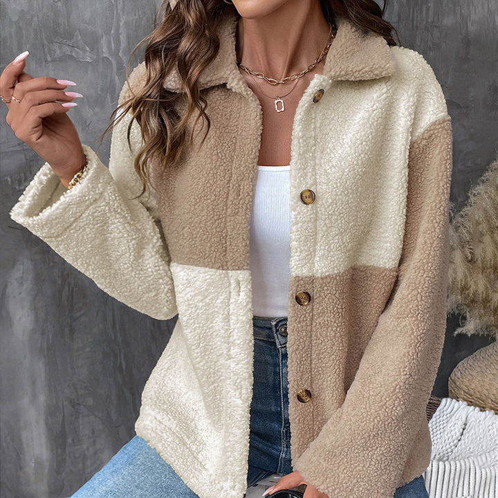 Ladies comfortable overshirt jacket with soft fleece and button closure Lune London