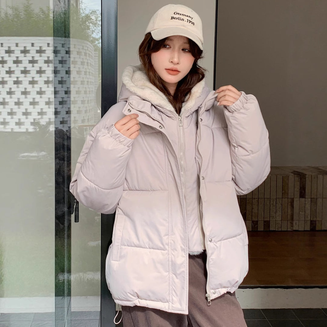Ladies trendy down jacket with removable faux fur collar and practical pockets Lune London