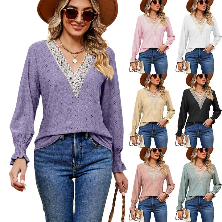 Ladies' blouse with airy embroidery and V-neck Lune London