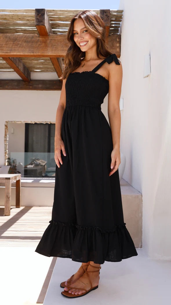 Ladies maxi dress with playful ruffle hem and elastic top