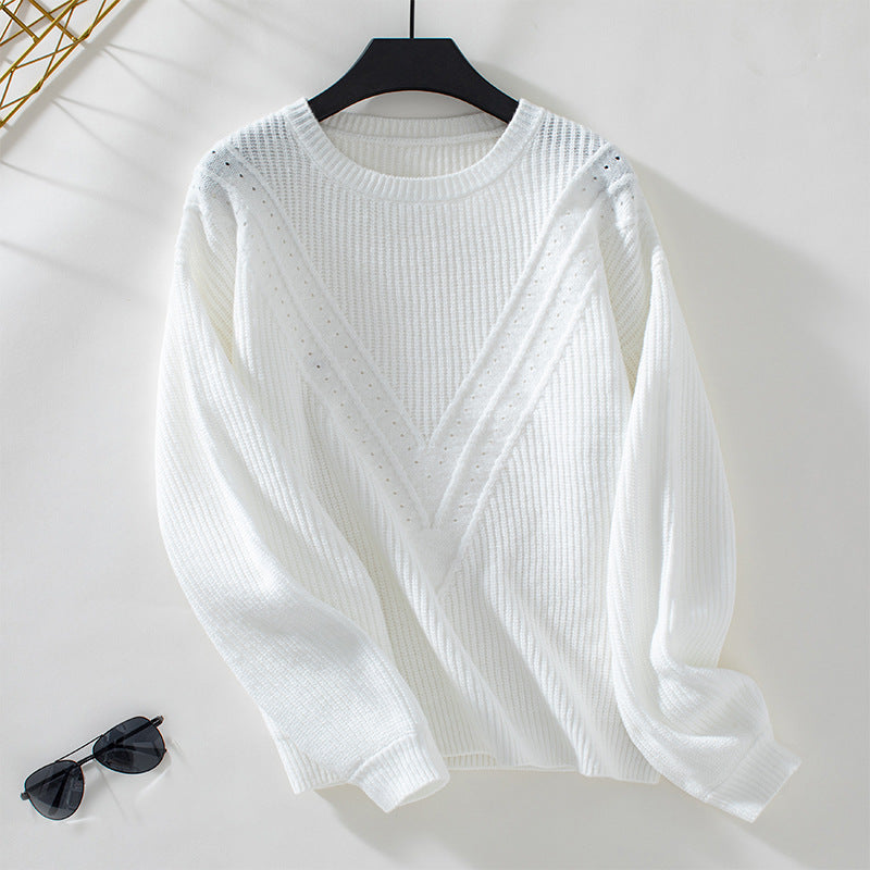 Knit sweater for women with V-neck and decorative textured pattern Lune London