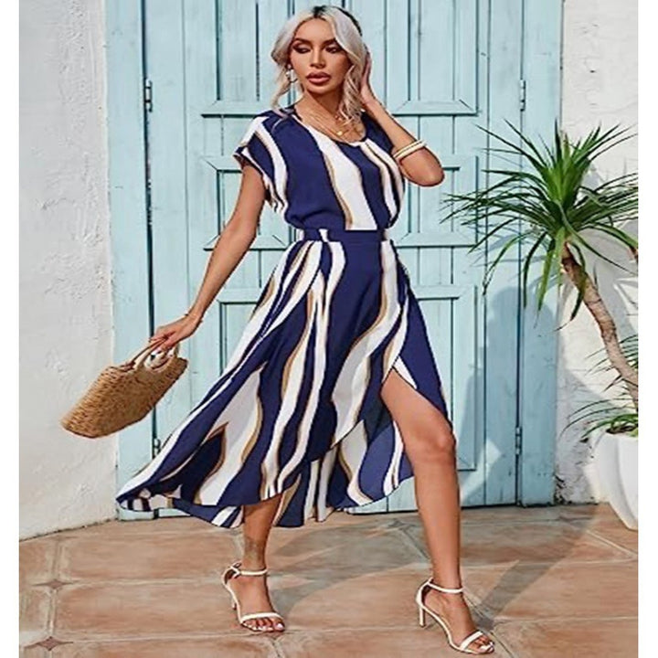 Women Elegant Maxi Dress with Side Slit and Chic Fluid Silhouette
