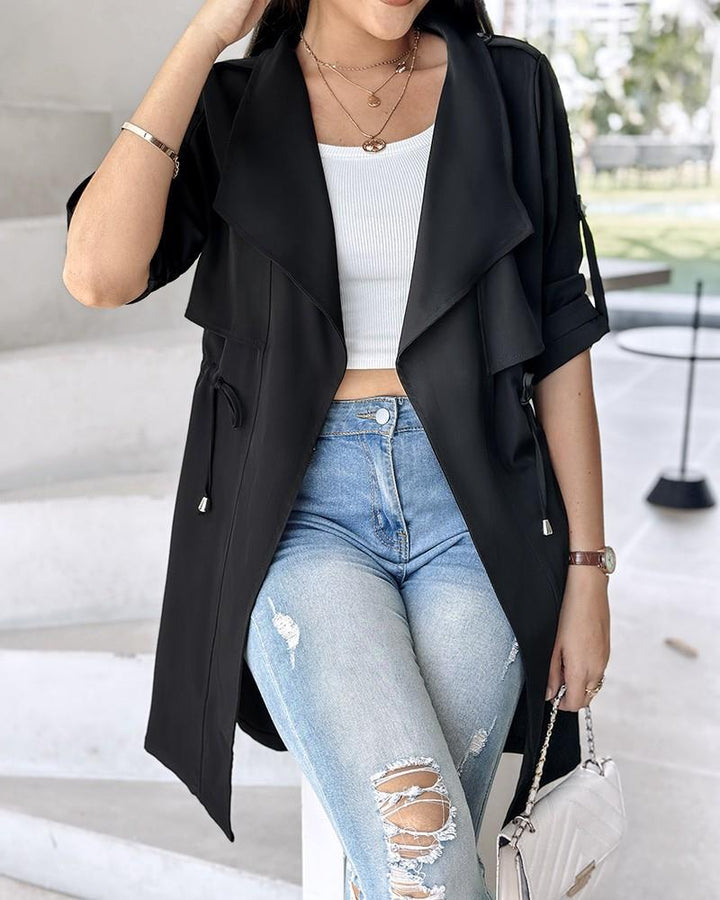 Fashion trench coat for women with a relaxed fit and practical pockets Lune London