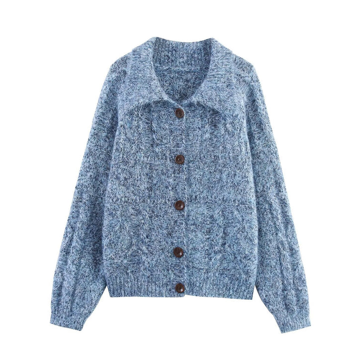 Knitted jacket for women with a chic and soft fabric and decorative buttons Lune London
