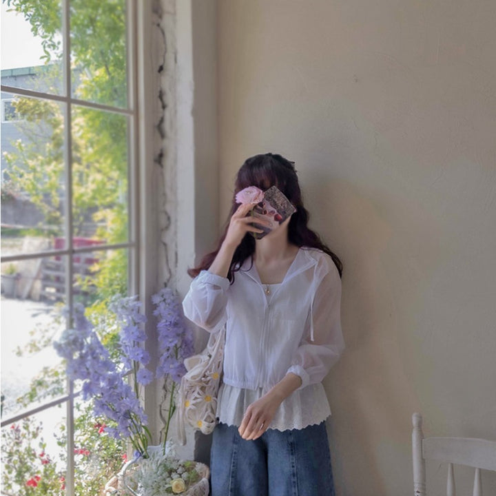 Blouse aérienne pour femmes avec col à fermeture éclair Chic & Stil