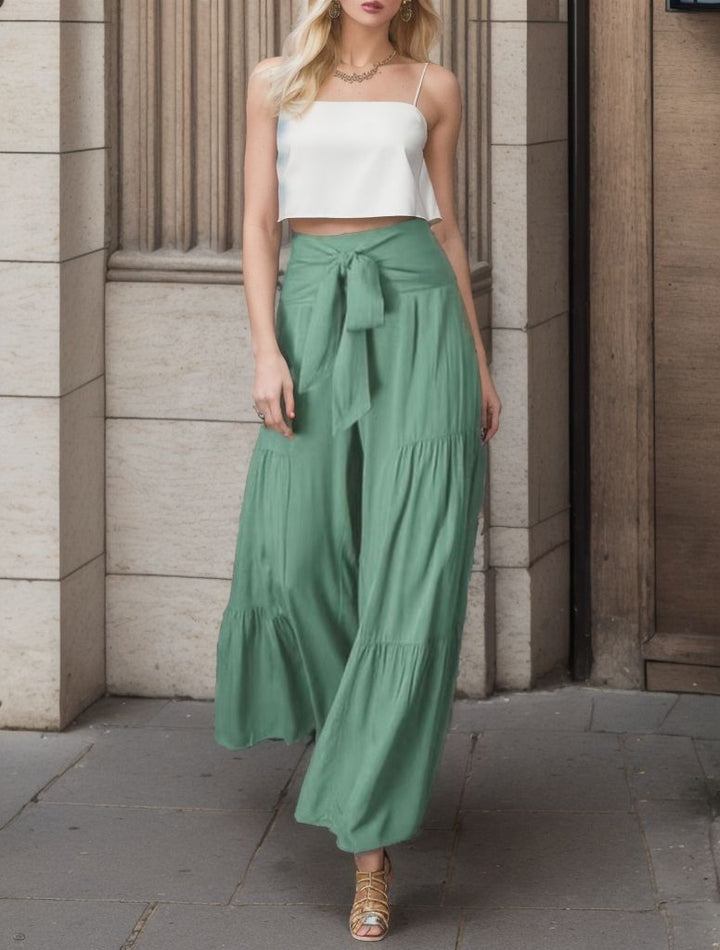 Wide Palazzo pants for women with high waist and belt at the waist Lune London