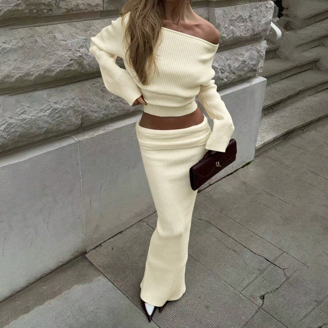 Knitted set for women with plunging neckline and chic maxi skirt Lune London