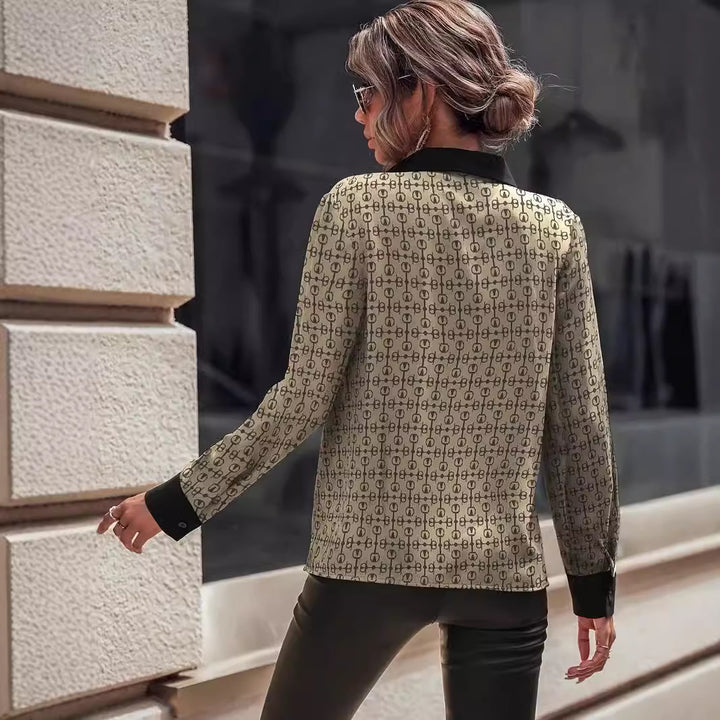Blouse for women with a modern pattern mix and an elegant V-neck Lune London