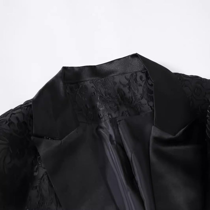 Elegant suit set for men with decorative pattern Lune London