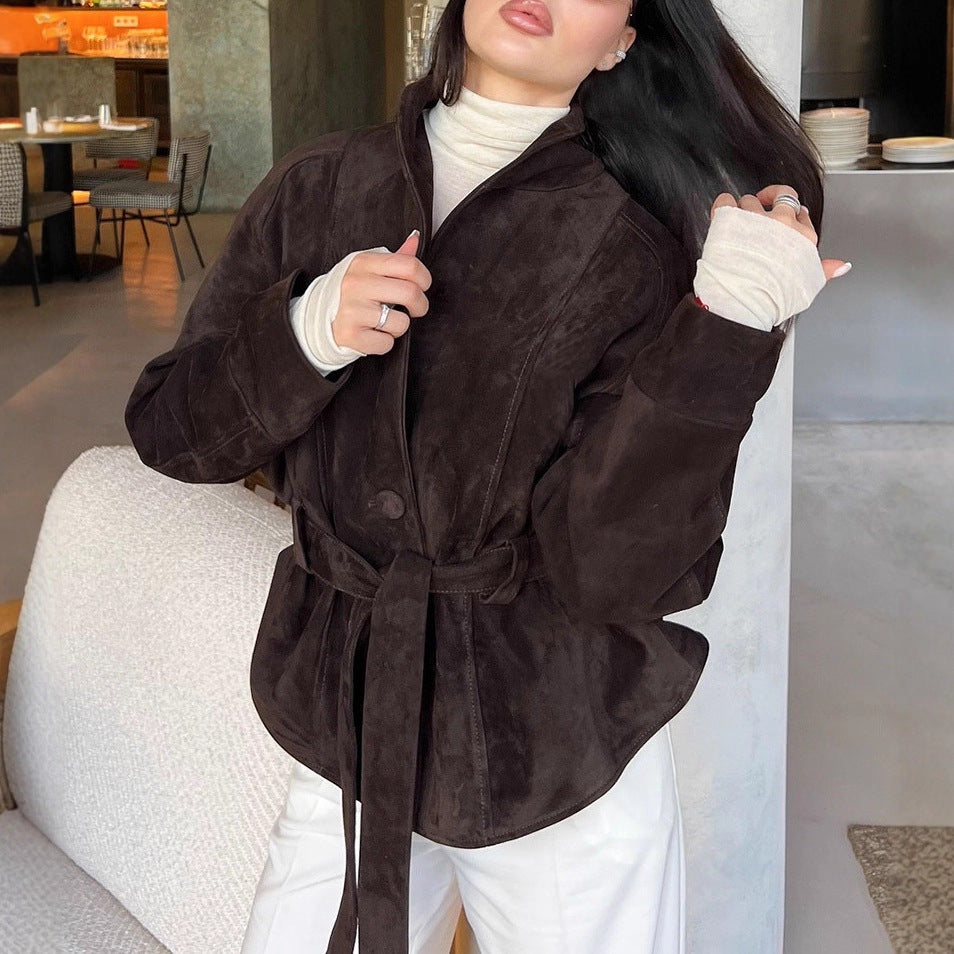 Elegant and fashionable suede blazer for women with belt Lune London