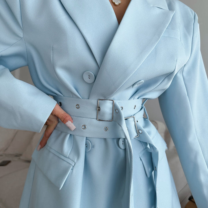 Ladies Fashion Blazer with Fitted Cut Lune London