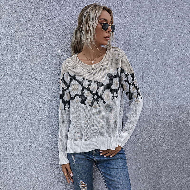 Casual knitted sweater for women with trendy pattern and wide sleeves Lune London
