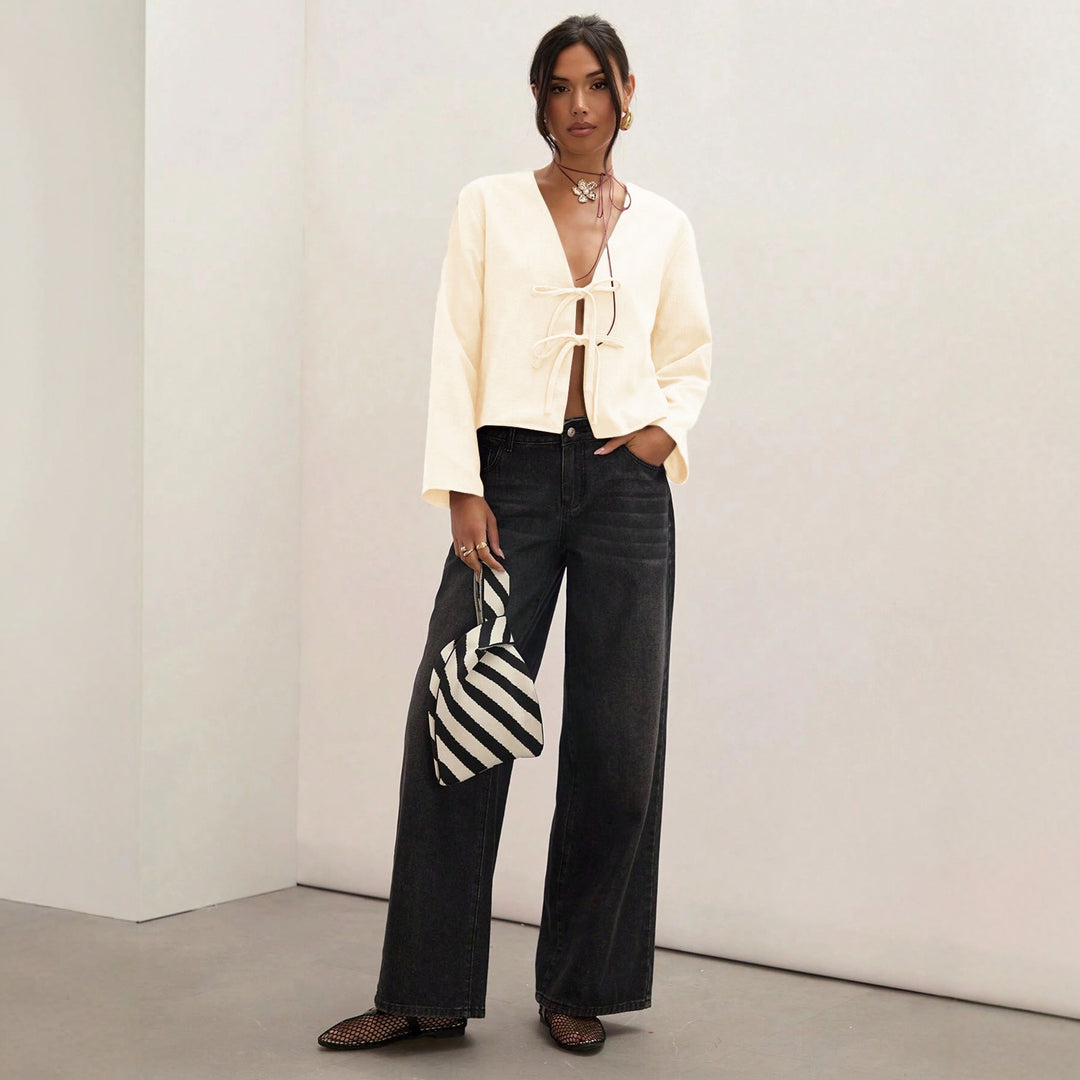 Short sleeve blouse for women with decorative knot Lune London