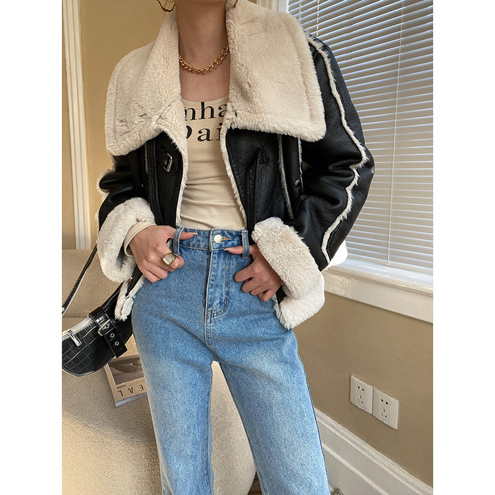 Ladies lambskin jacket with high-quality leather outer layer Chic & Stil