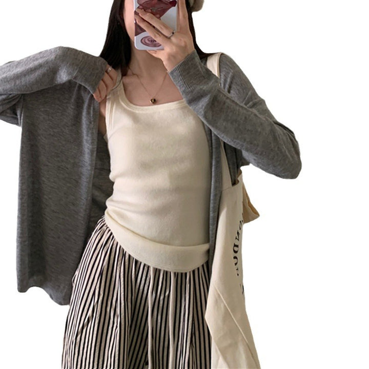 Women's casual knitted cardigan with a loose fit and fine details Lune London