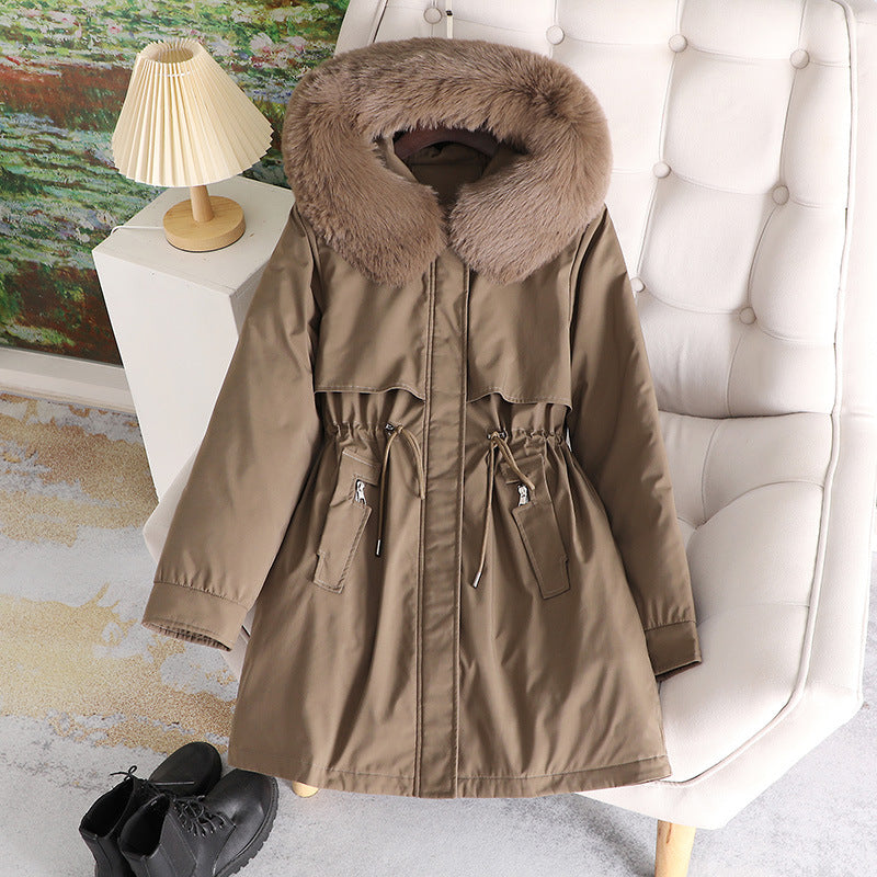 Fashionable women's winter coat with removable faux fur collar and practical pockets Lune London