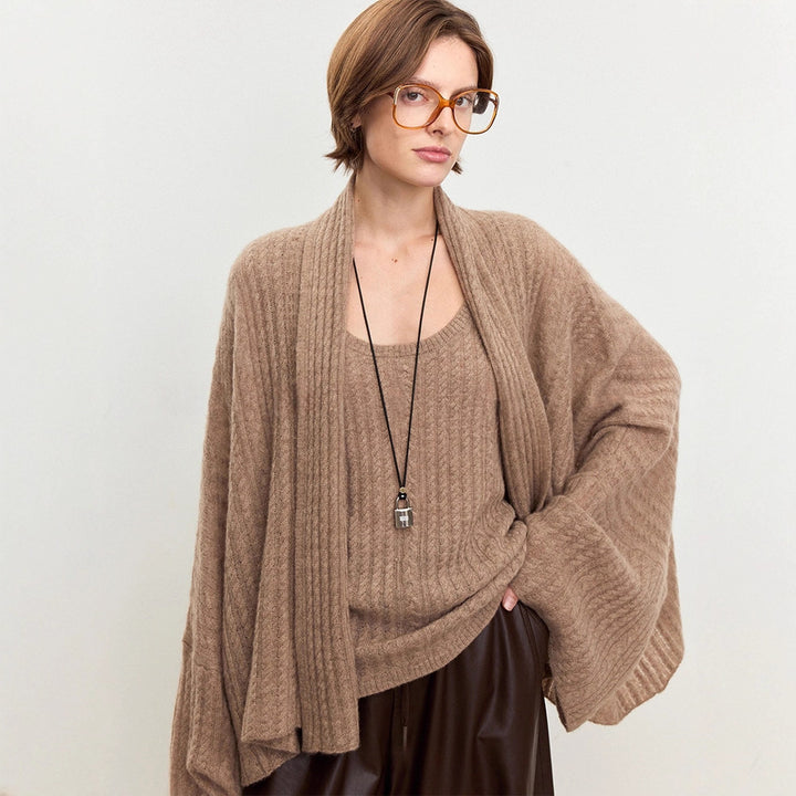Poncho aéré en tricot pour femmes en laine fine Chic & Stil
