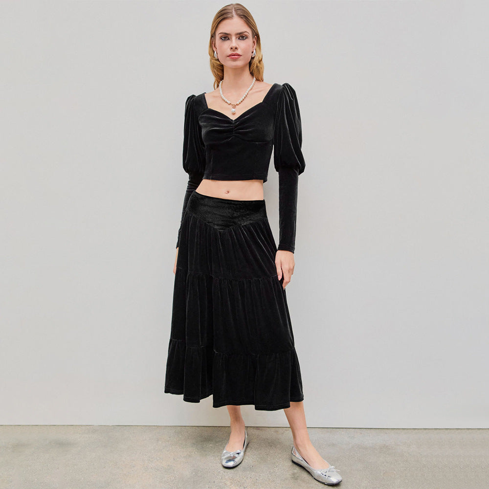 Elegant set for women consisting of a ruffle shirt and a flowy maxi skirt Chic & Stil