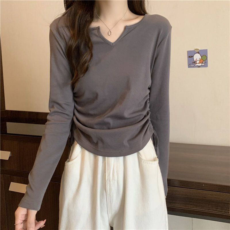 Women's versatile long-sleeve shirt with stylish V-neck and gathering Chic & Stil