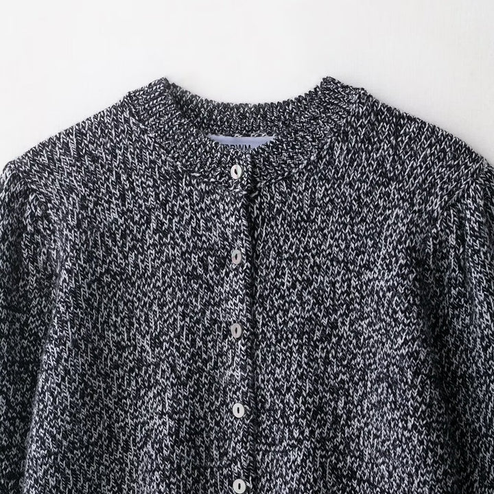 Veste élégante pour femmes en tricot avec patte de boutonnage Lune London
