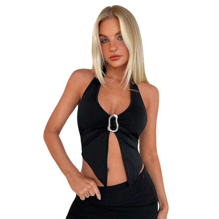 Women’s body with a deep V-neckline and decorative closure Chic & Stil