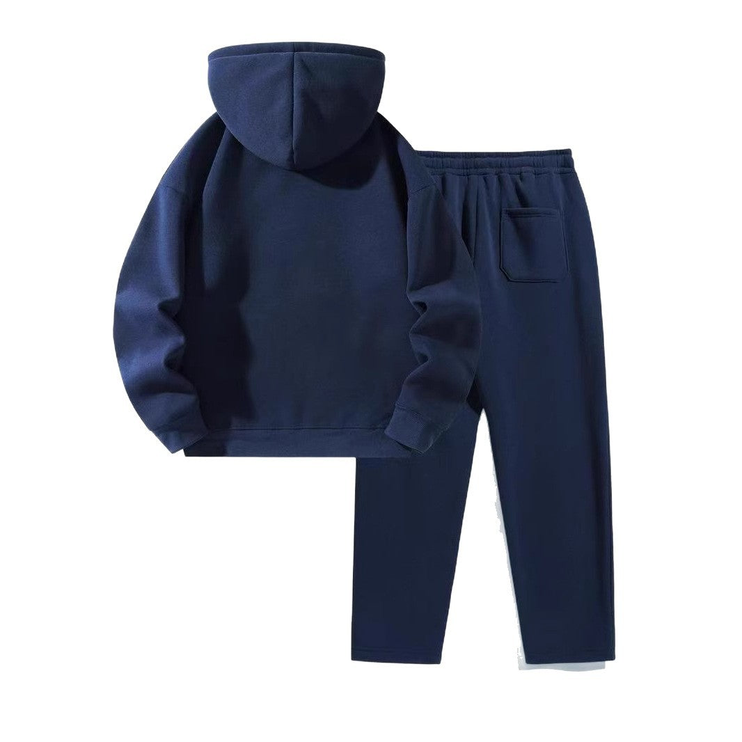 Women's sporty hoodie set with practical zip jacket and comfortable jogging pants Chic & Stil