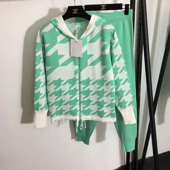 Trendy knit lounge set for women with eye-catching houndstooth pattern Lune London
