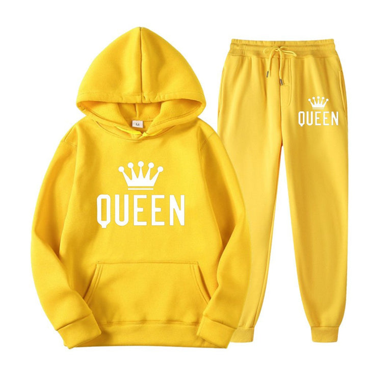 Women’s tracksuit with stylish crown design and loose fit Chic & Stil