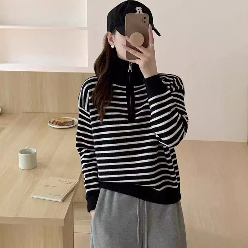 Knitted sweater for women with short zipper and trendy striped pattern Lune London