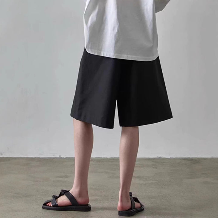 Shorts larges en tissu élégants et confortables pour femmes Chic & Stil