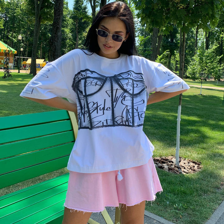 Oversized women's T-shirt with Lune London graphic print