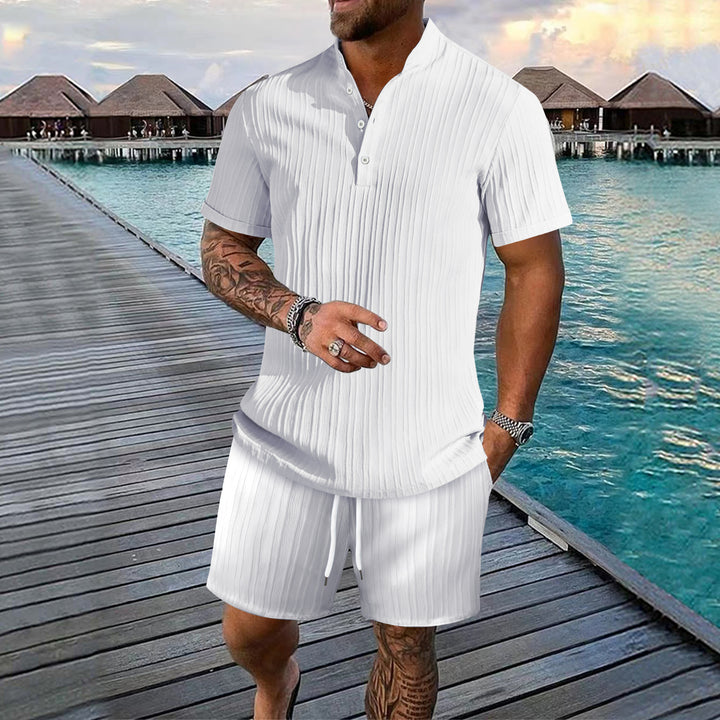 Casual short sleeve shirt for men with pleated design and matching shorts Lune London