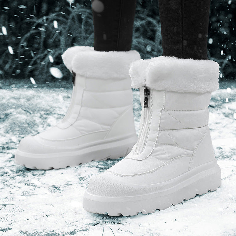 Winter thermal boots for women with water-resistant coating and warm and cozy lining Lune London