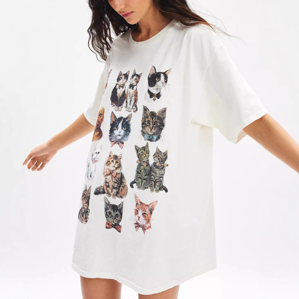 Women's t-shirt with creative cat design Lune London