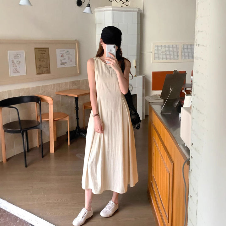 Lune London Sleeveless A-Line Maxi Dress for Women