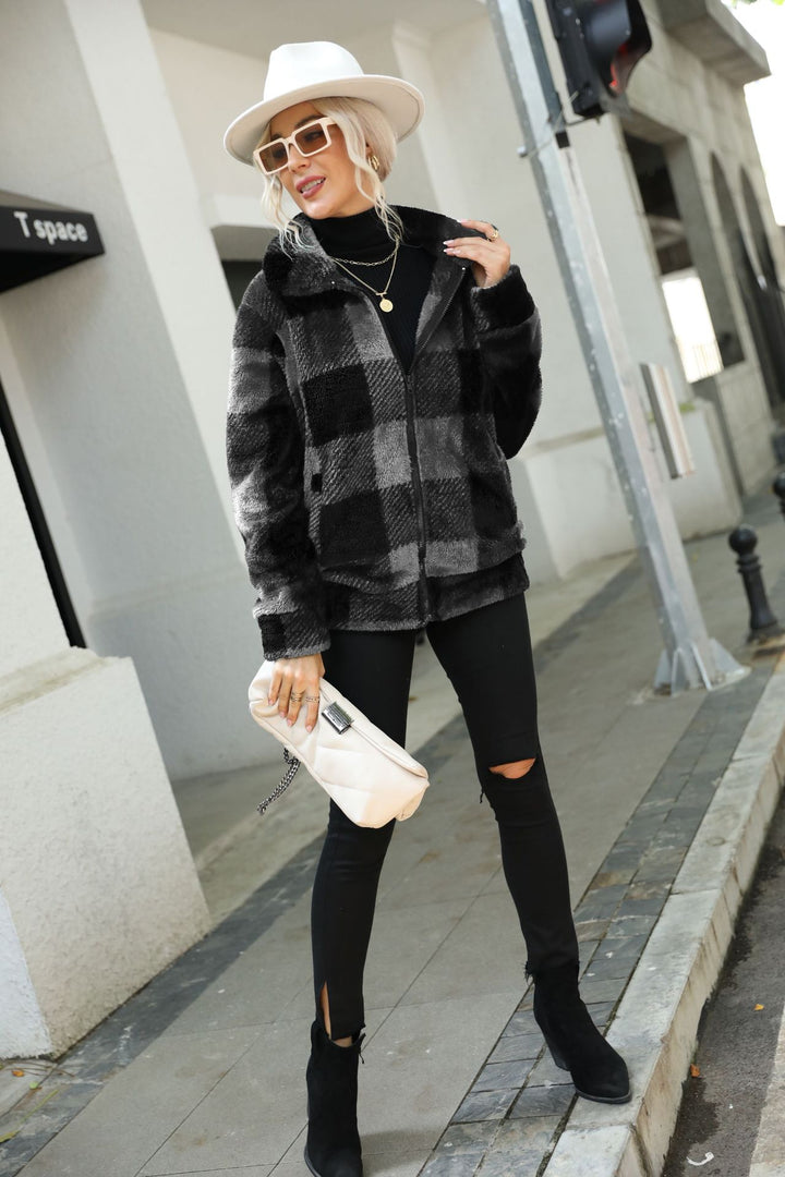 Women’s plush hooded jacket with a trendy checkered pattern and practical zip pockets Lune London