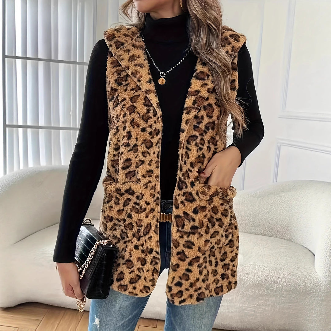 Ladies comfortable jacket with hood and leopard print Lune London