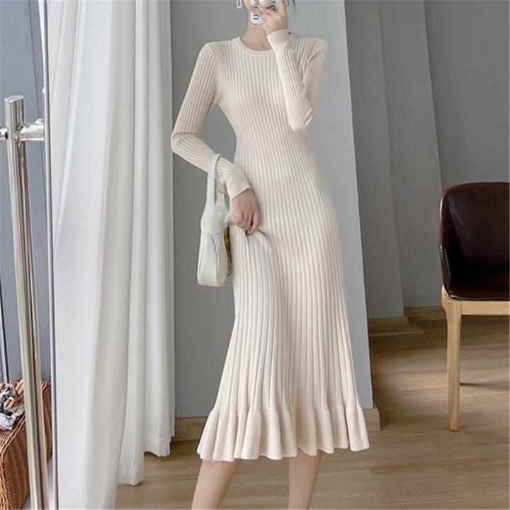 Knit dress for women with an elegant ribbed structure and a fluid hem Lune London