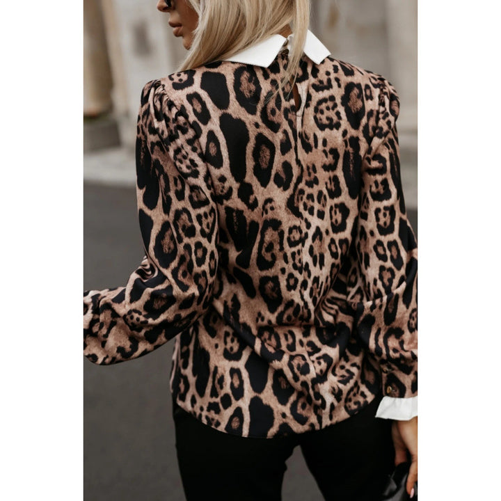 Blouse pour femmes avec motif léopard et col tendance Chic & Stil