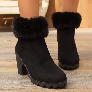 Elegant ladies ankle boots with plush collar Lune London