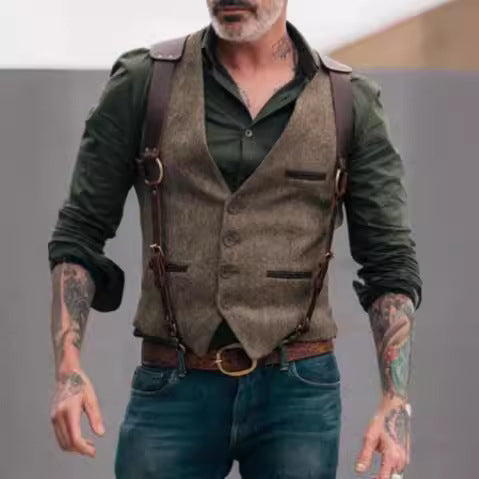 Trendy leather vest for men with practical pockets Lune London